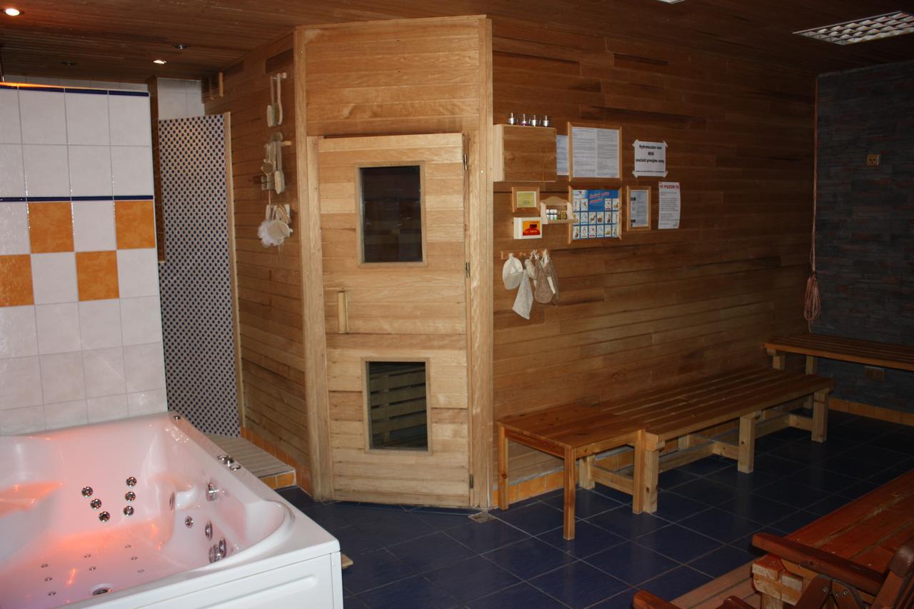 Sporthotel Bk Pod Lipou Roudnice nad Labem Esterno foto